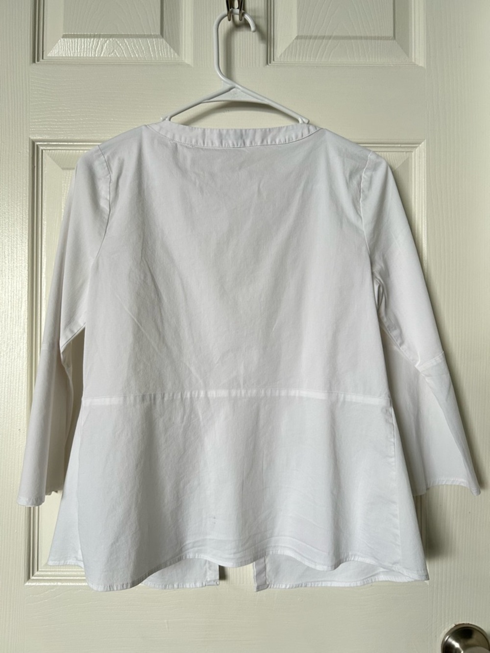 White Button-Front Peplum Blouse - Picture 4 of 4